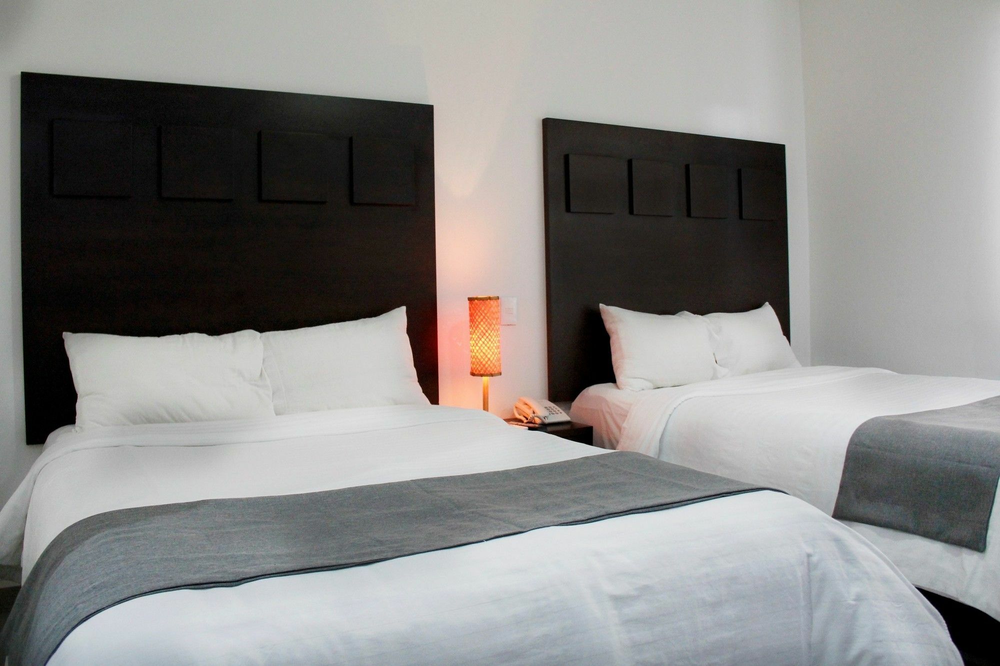 Hotel Mexico Inn Express Саламанка Екстер'єр фото